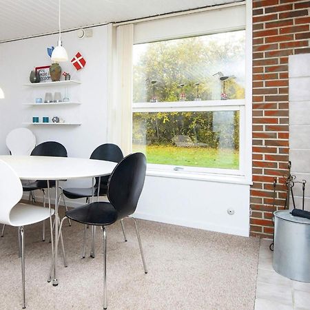 6 Person Holiday Home In Hemmet Екстериор снимка
